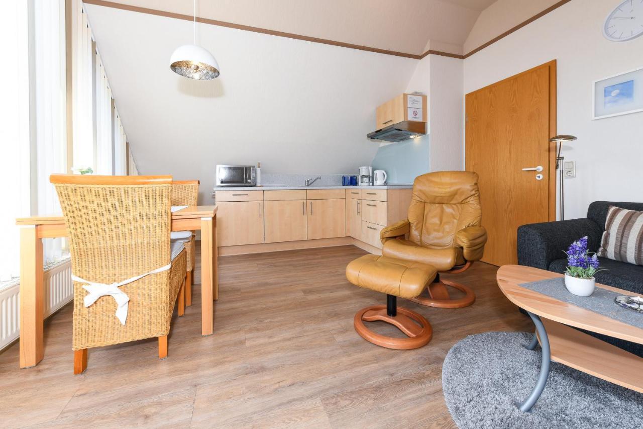 Ferienwohnungen Haus Sternenlicht Esens Ngoại thất bức ảnh